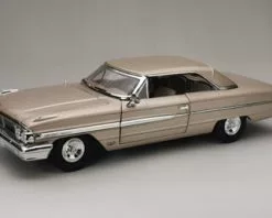 1964 Ford Galaxie 500/XL Hardtop, Chantilly Beige/Tan - Sun Star 1436 - 1/18 Scale Diecast Car