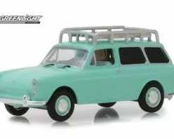 1965 Volkswagen Type 3 Squareback, Birch Green - Greenlight 29930C/48 - 1/64 Scale Diecast Car
