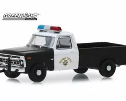 1975 Ford F-100 Pickup Truck, California Highway Patrol - Greenlight 30085/48 - 1/64 Diecast Car