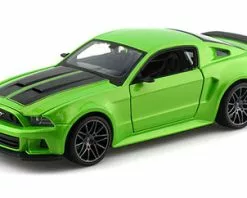 Ford Mustang Street Racer, Green - Maisto 31506 - 1/24 Scale Diecast Model Toy Car