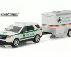 Greenlight 2015 Ford Explorer NYC Parks And Recreation W/ Trailer, 32070D - 1/64 Scale Diecast Model Toy Car