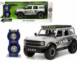 2021 Ford Bronco With Extra Wheels, Gray Metallic - Jada Toys 33852 - 1/24 Scale Diecast Car
