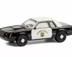 California Highway Patrol 1982 Ford Mustang SSP, Black & White, Greenlight 42930C, 1/64 Diecast Car