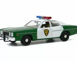 1975 Plymouth Fury Chickasaw County Sheriff, Green And White - Greenlight 84096 - 1/24 Diecast Car