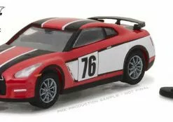 2015 Nissan GT-R R35 Red #76 W/Race Car Driver, Red/Black - Greenlight 97010E - 1/64 Diecast Car