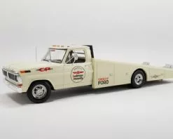 ModelToyCars 1970 Ford F-350 Ramp Truck - Holman Moody, Beige/Tan - Acme A1801417 - 1/18 Scale Diecast Replica