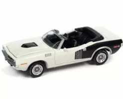 1971 Plymouth Barracuda Convertible, Snow White - Johnny Lightning JLSP153/24A - 1/64 Diecast Car