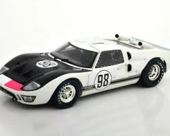 Shelby 1966 Ford GT-40 MK II #98, White - Shelby Collectibles SC415W - 1/18 Scale Diecast Car