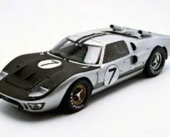 Shelby Collectibles 1966 Ford GT-40 MK II, Silver - Shelby SC404 - 1/18 Scale Diecast Model Toy Car
